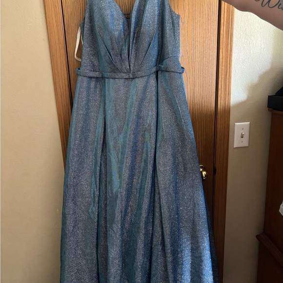 David's Bridal Dresses & Skirts - David's Bridal Shimmery Teal-Blue V-Neck Prom Gown